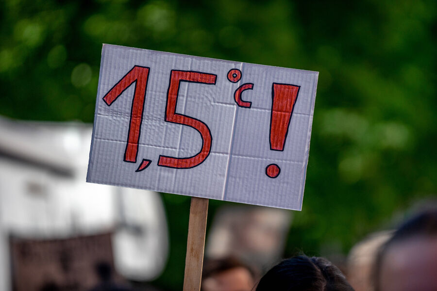 1.5 and 2°C: A Journey Through the Temperature Target That Haunts the World