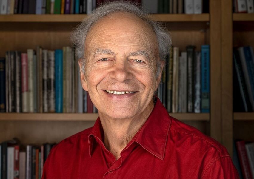 Peter Singer: «Tenía la esperanza de que hoy las macrogranjas hubieran desaparecido»