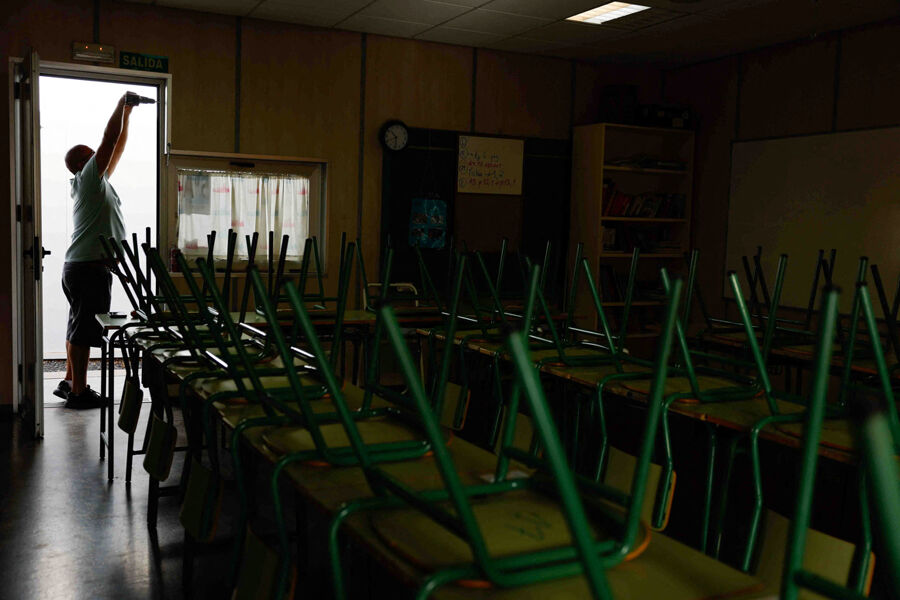 No se puede aprender en el infierno: las escuelas de Canarias lo saben