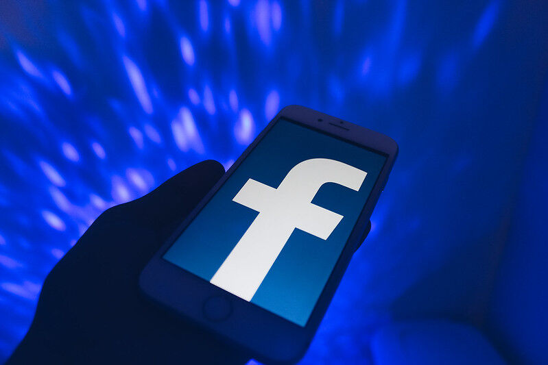 [Resumen 25/06] Facebook da aliento al negacionismo climático