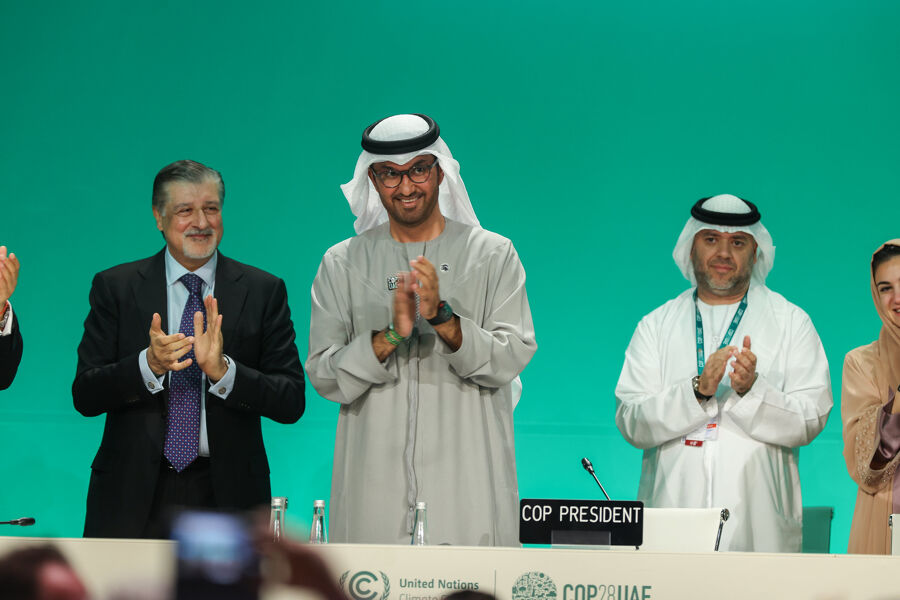 La COP28 acuerda el principio del fin de los combustibles fósiles
