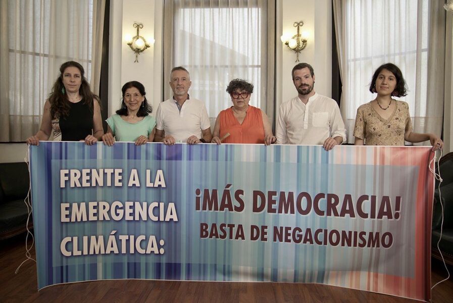 Ecologistas denuncian la omisión de la crisis climática en programas electorales, entre las noticias de este miércoles
