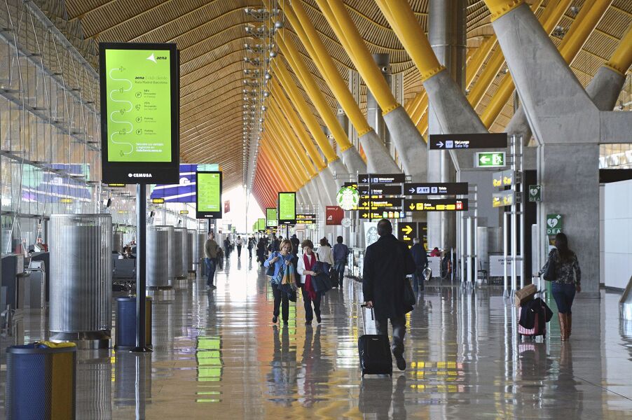 El macroproyecto de ampliación de Barajas aumentaría en un 35% las emisiones de CO2