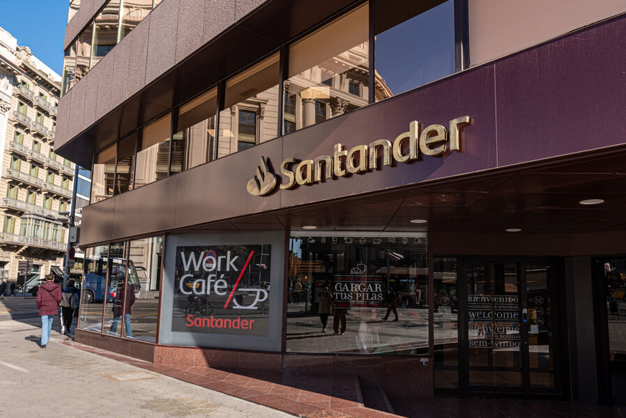 Banco Santander, líder mundial en financiar la extracción de petróleo y gas en la Amazonia en 2022