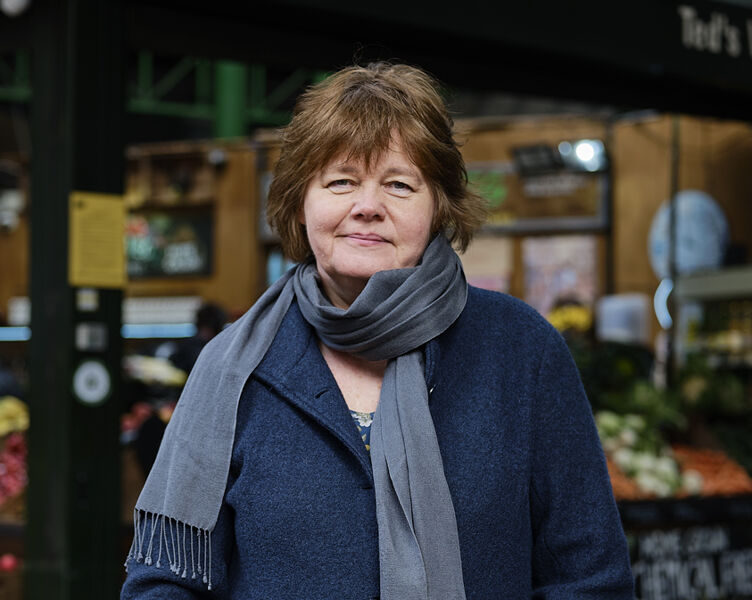 Carolyn Steel: «Estamos atrapados en esta narrativa industrial capitalista, pero no somos felices»
