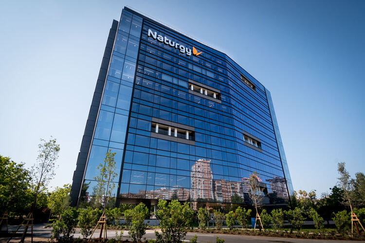 Naturgy logra beneficios récord en 2022: 1.649 millones de euros, un 35,8% más