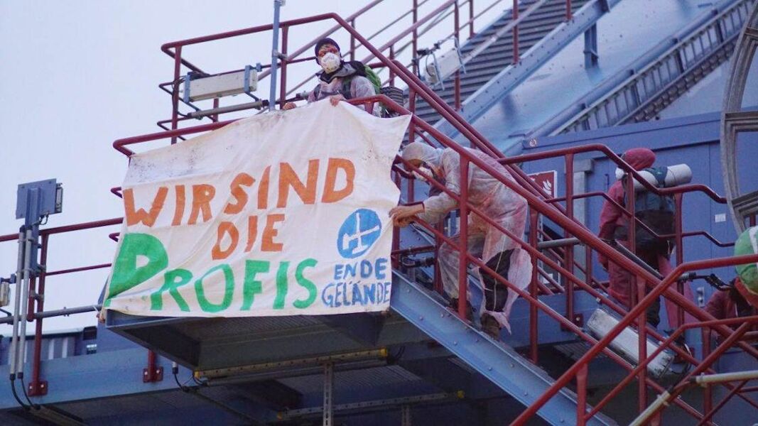 Ende Gelände ocupa la central de carbón más moderna de Alemania