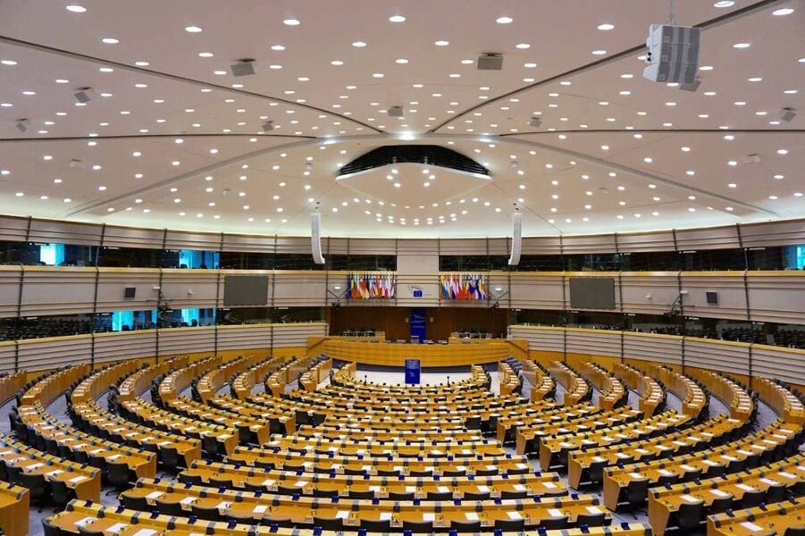 El Parlamento Europeo aprueba 32 nuevos proyectos de combustibles fósiles