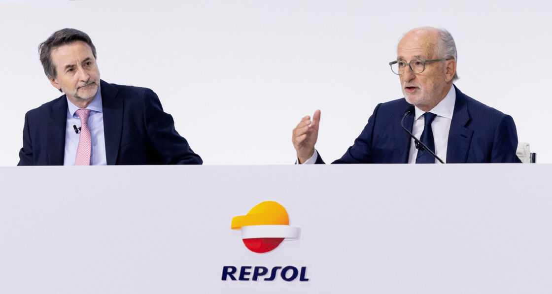 El CEO de Repsol acusa a Greenpeace y los ecologistas del aumento de las emisiones