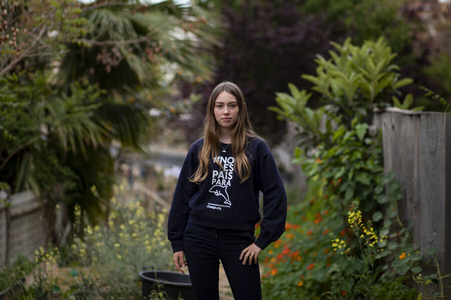 Olivia Mandle: «El ‘lobby’ delfinario me intentó desacreditar tachando mi activismo de ‘capricho de niña’»