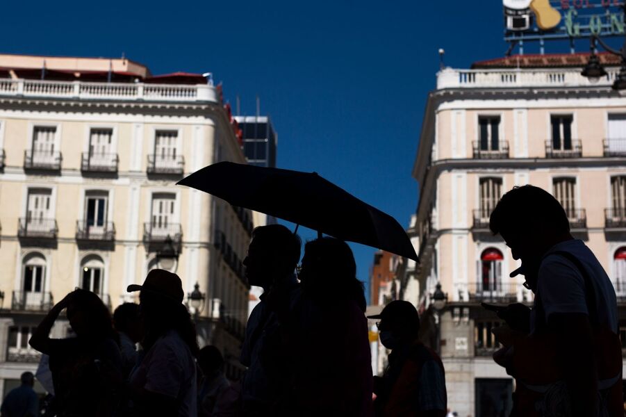 La ciudadanía crea refugios climáticos ante la escasa acción institucional