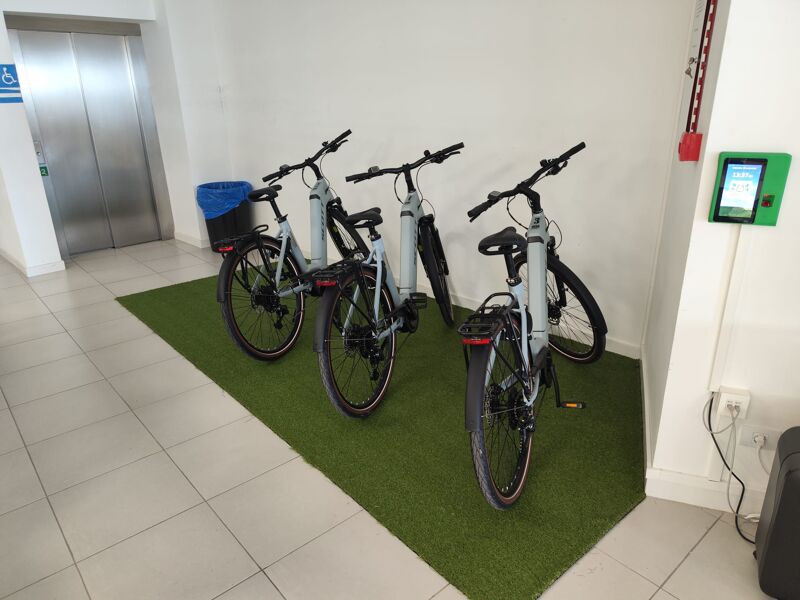 Un municipio canario adquiere como ‘vehículos oficiales’ tres bicicletas eléctricas