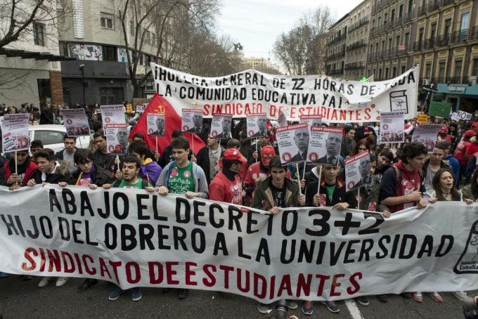 Seguimiento De La Huelga Estudiantil De Entre El 75 Y El 90%